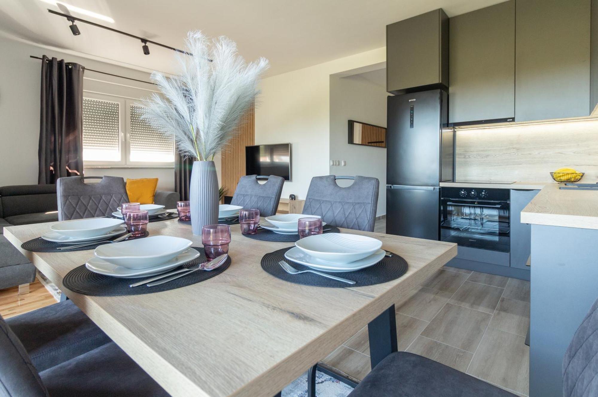 Modern And Spacious Apartment Helena Near The Beach 프리블라카 외부 사진