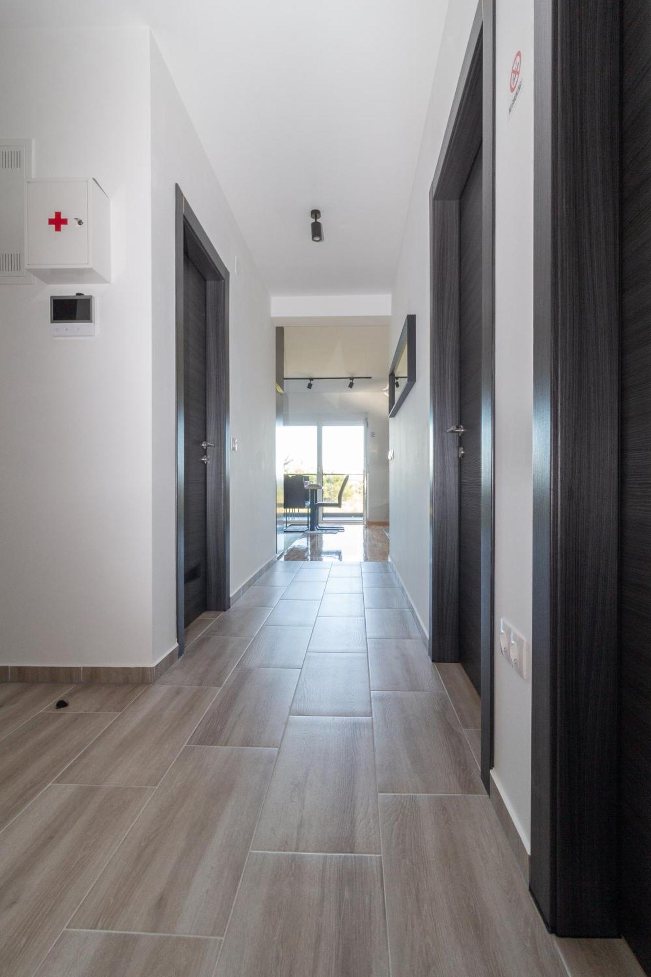Modern And Spacious Apartment Helena Near The Beach 프리블라카 외부 사진