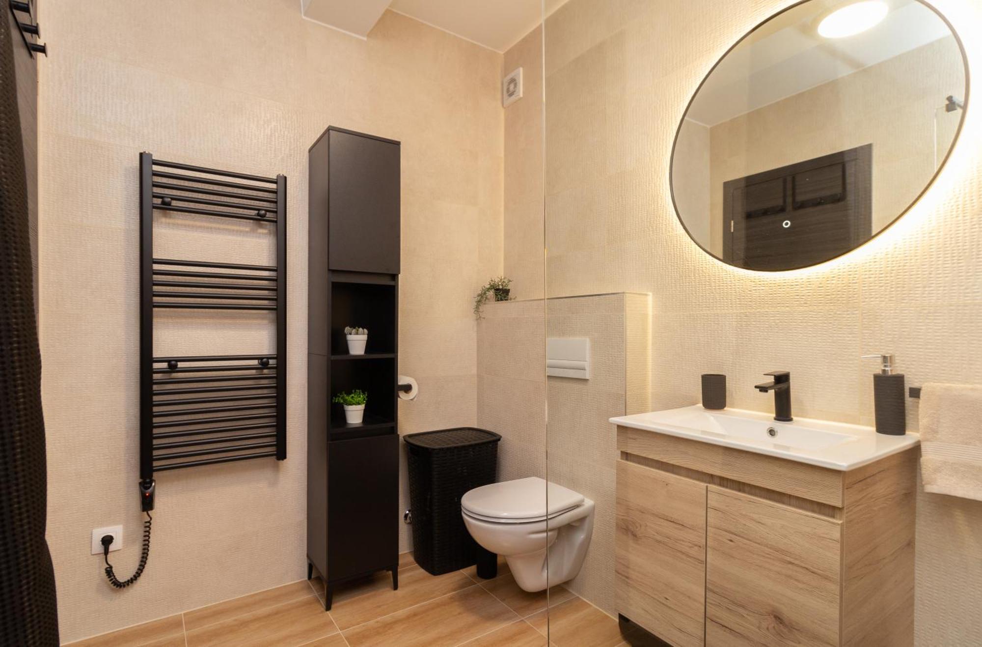 Modern And Spacious Apartment Helena Near The Beach 프리블라카 외부 사진